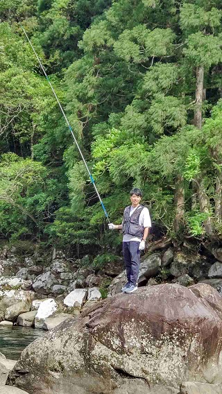 安田川キャンプ場にてアメゴ釣りの時
