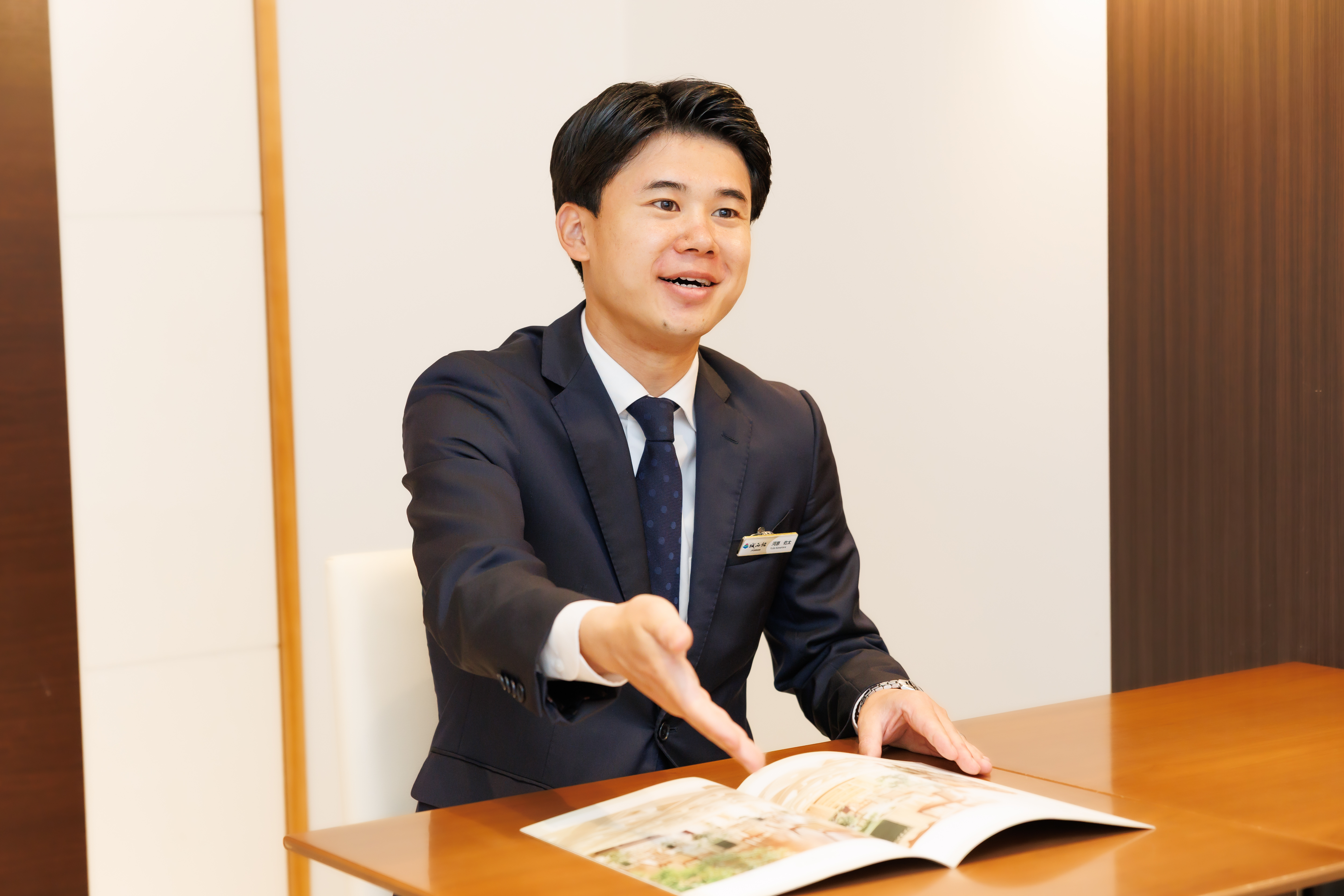 育休取得者の写真 J-46