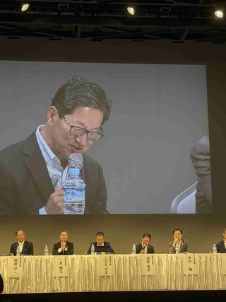 知事発言中