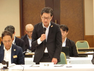 【スポーツ課】知事写真②