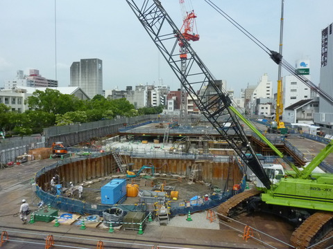 地下駐車場（６１７）