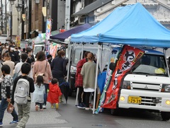 06_中心市街地イベント_軽トラ市