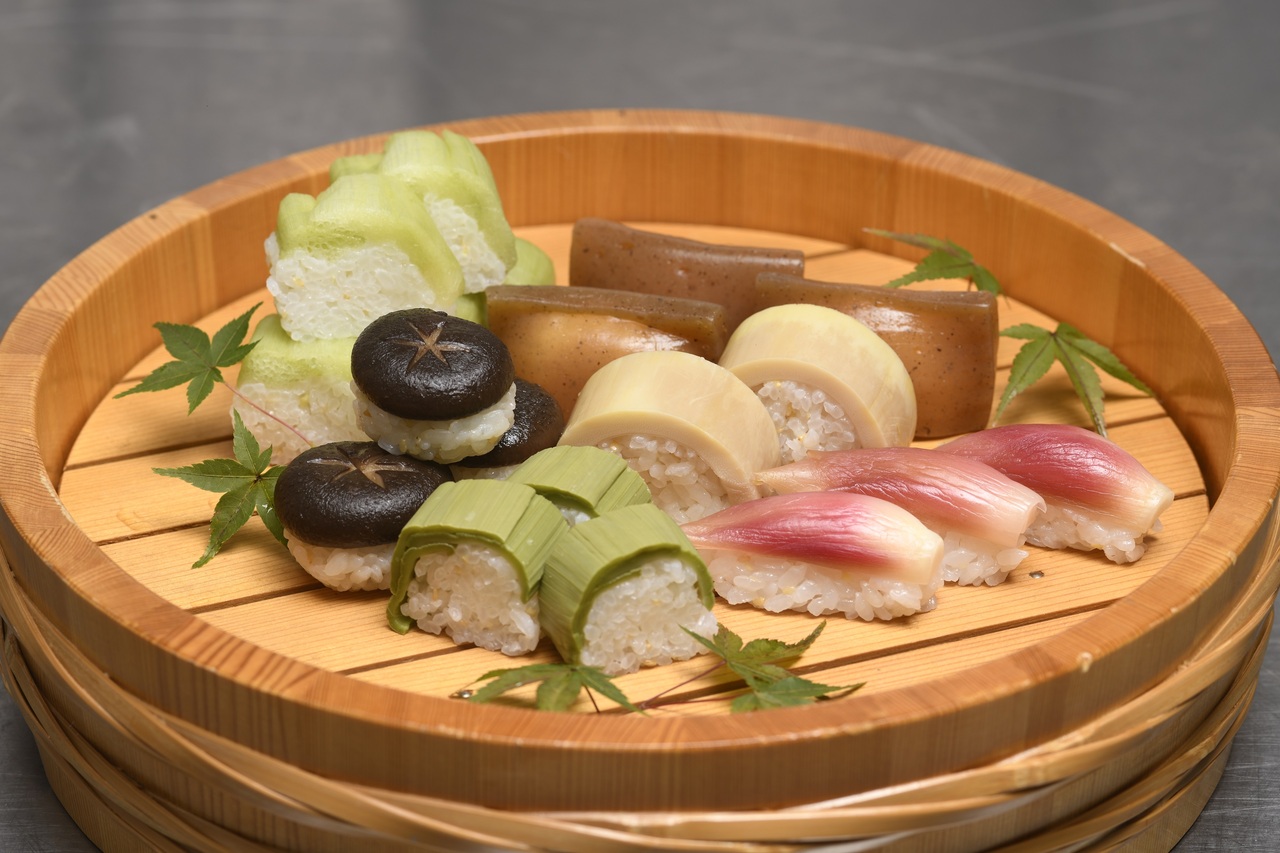 田舎寿司（桶)
