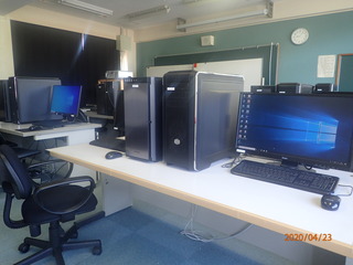 パソコン室