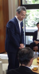 井上副知事