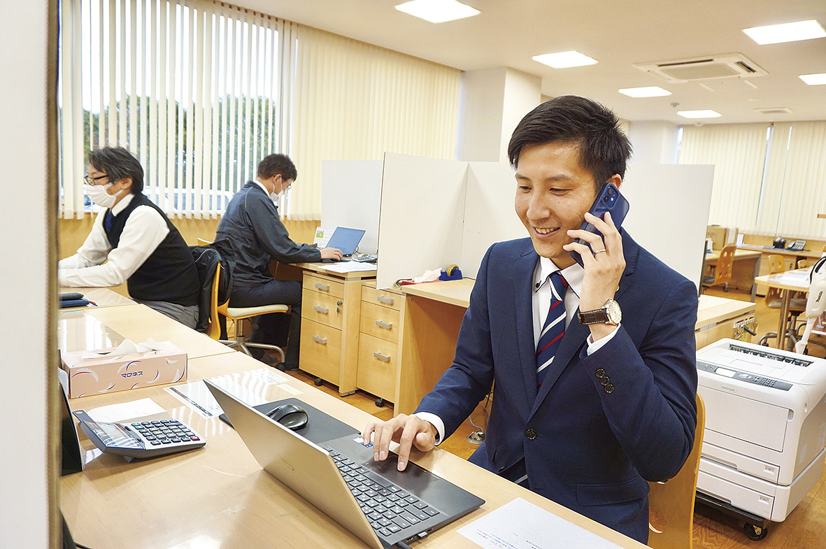 津久田さん仕事中 津久田さん仕事中