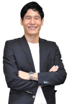デジタルオペレーションセンター 四万十センター長 堀川 工望さん デジタルオペレーションセンター 四万十センター長 堀川 工望さん